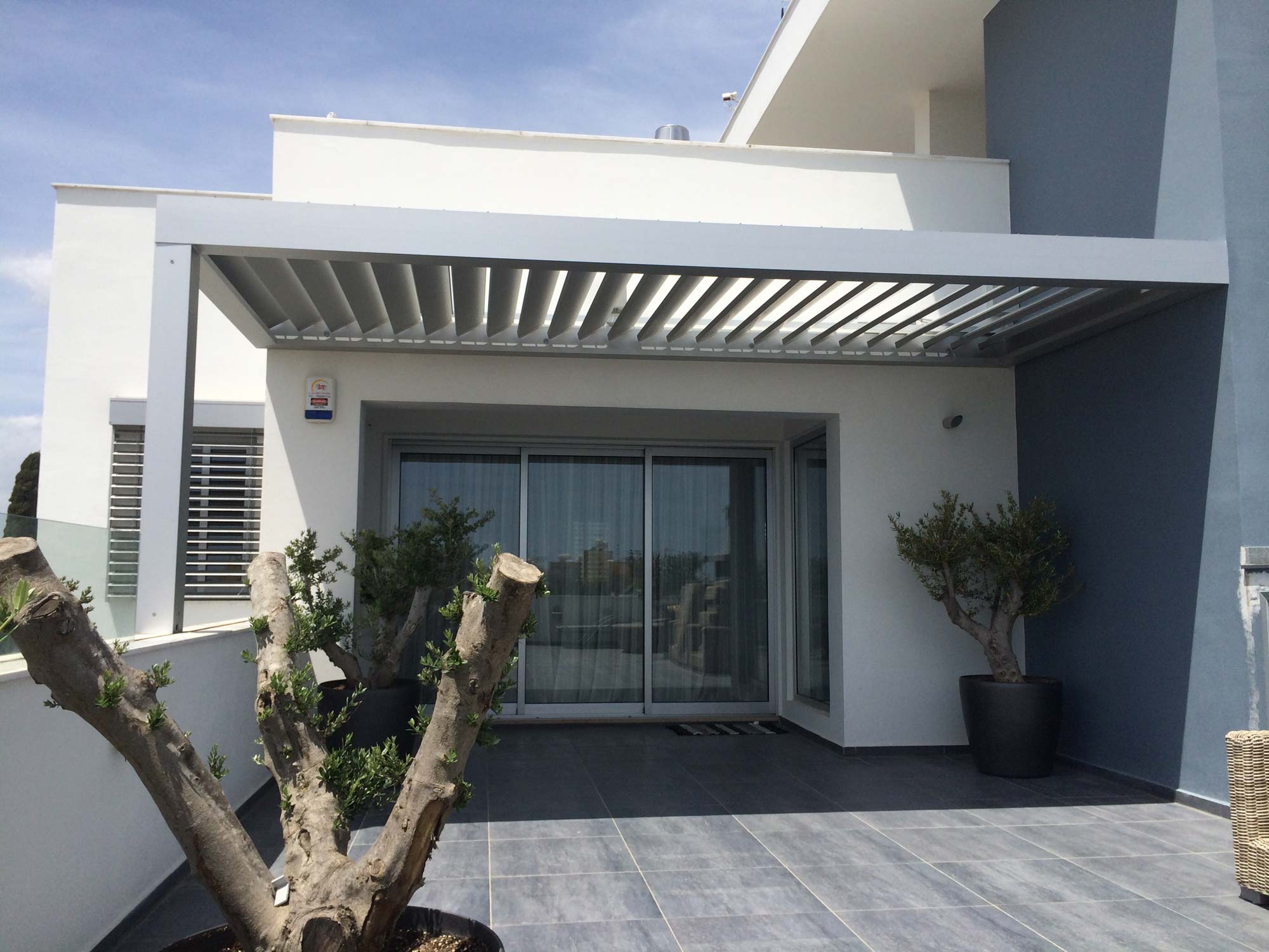 Alujalousie Terrassenüberdachung